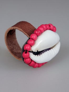 Cowrie Shell Ring Rose-Red