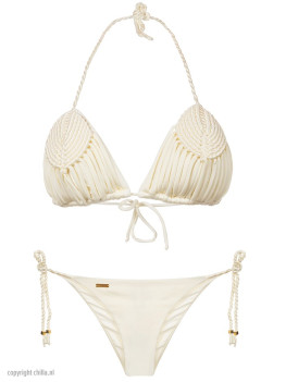 Crèmekleurige bikini met macramé top en gevlochten bandjes van Perla Santa Swimwear