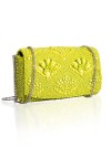 Luxe lime groene clutch bag in zijn geheel versierd met kralen van Iconique Italy