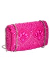 Luxe fuchsia clutch bag geheel met de hand voorzien van kralen van Iconique Italy