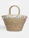 Met de hand gevlochten naturel strandtas met gouden details en zeeschelpen van Pia Rossini Resortwear