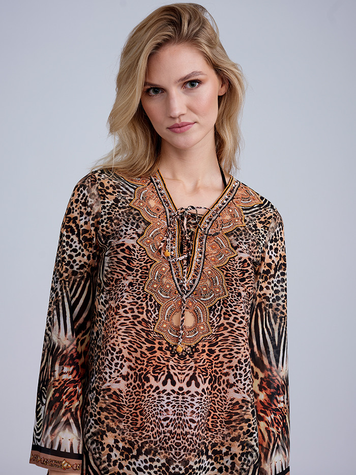 Saffie Kaftan Luipaardprint van Pia Rossini Saffie Kaftan Luipaardprint van Pia Rossini