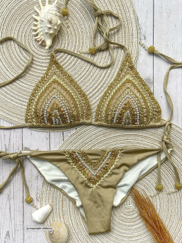 Luxe gouden bikini versierd met borduursels en kralen: Special Edition!