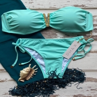 Breezy new beach color by Phax mix and match: frozen turquoise. A hint of mint and a touch of blue 💕

#bikini #phax #mixenmatch #colormix #halterbikini #phaxswimwear #nieuwebikini #frozenturquoise #strandweer #zonnen #bikiniboutique #onlineshoppen #luxebikini