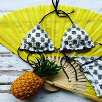 Looking pine in this lovely bikini Anana Bordado by Swim Days 🍍 

#ananas #bikini #swimdays #bikinianana #pineapple #chillabikinj #fun #nieuwebikini #swimwear #bikinishoppen #strandvakantie #onlinebikinishop #swimdaysoficial #beach